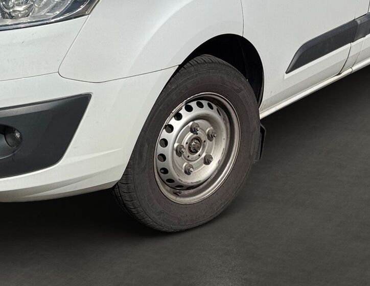 Ford Transit Custom 6