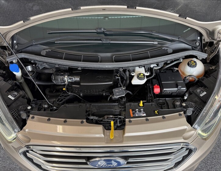 Ford Tourneo Custom 27