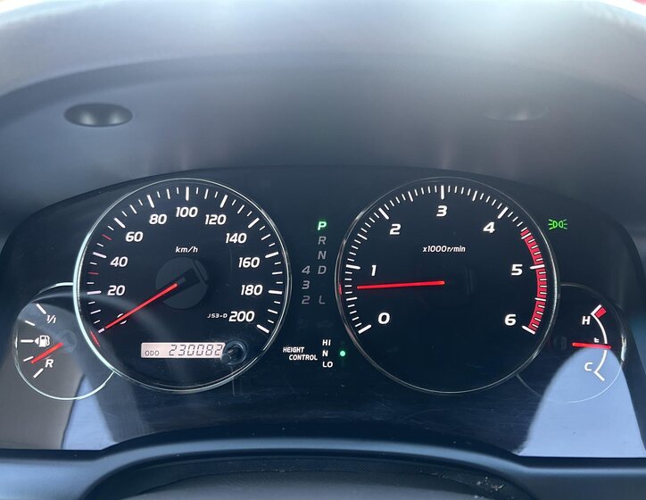 Toyota Land Cruiser 55