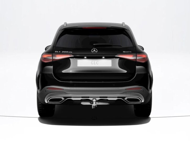 Mercedes-Benz GLC SUV 2,0 l 260 kw