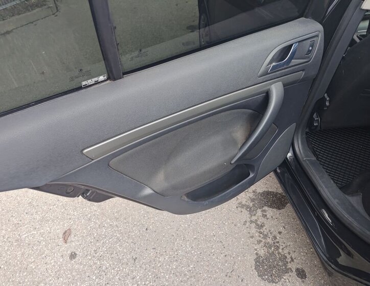 Škoda Octavia Sedan / Limuzína 2,0 l 103 kw