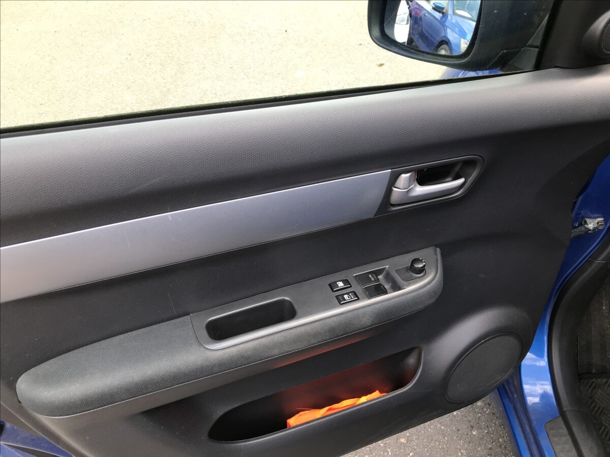 Suzuki Swift Hatchback 1,3 l 67 kw