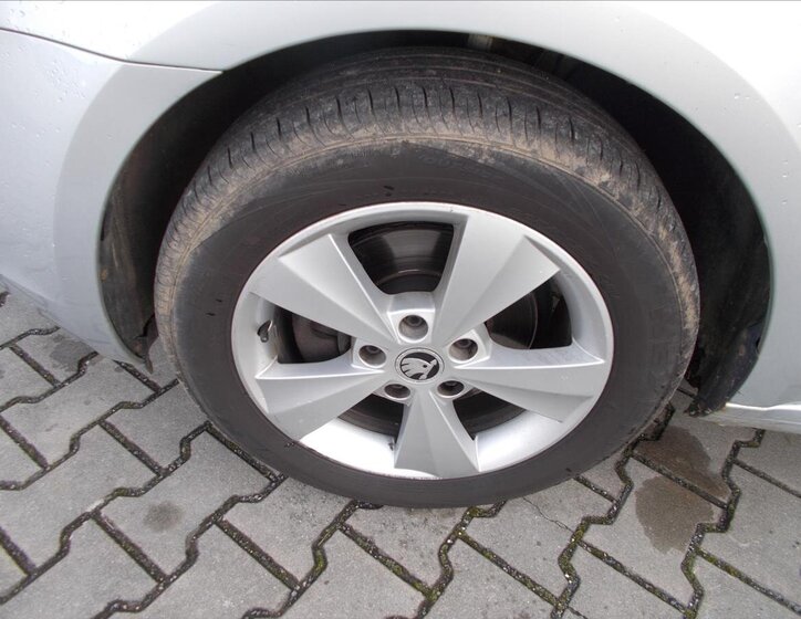 Škoda Octavia Sedan 1,6 l 77 kw