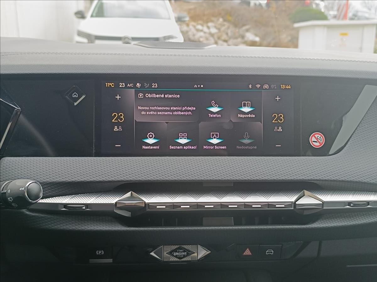 DS Automobiles DS4 Hatchback 1,6 l 133 kw