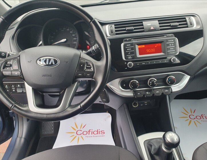 KIA Rio 9