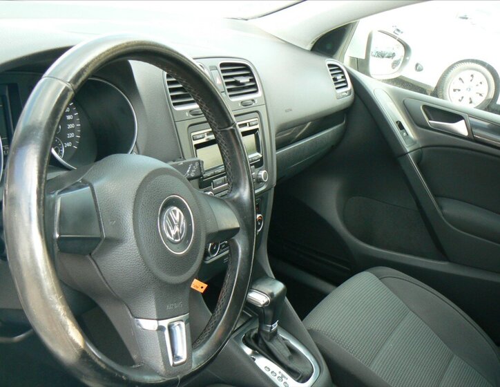 Volkswagen Golf Hatchback 1,4 l 90 kw