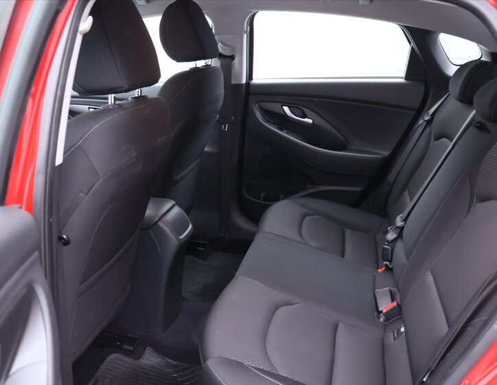 Hyundai i30 Liftback 1,6 l 100 kw