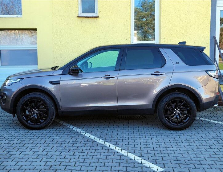 Land Rover Discovery Sport SUV / Terénní 2,0 l 110 kw