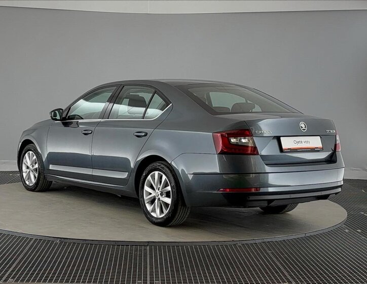 Škoda Octavia Liftback 1,6 l 85 kw