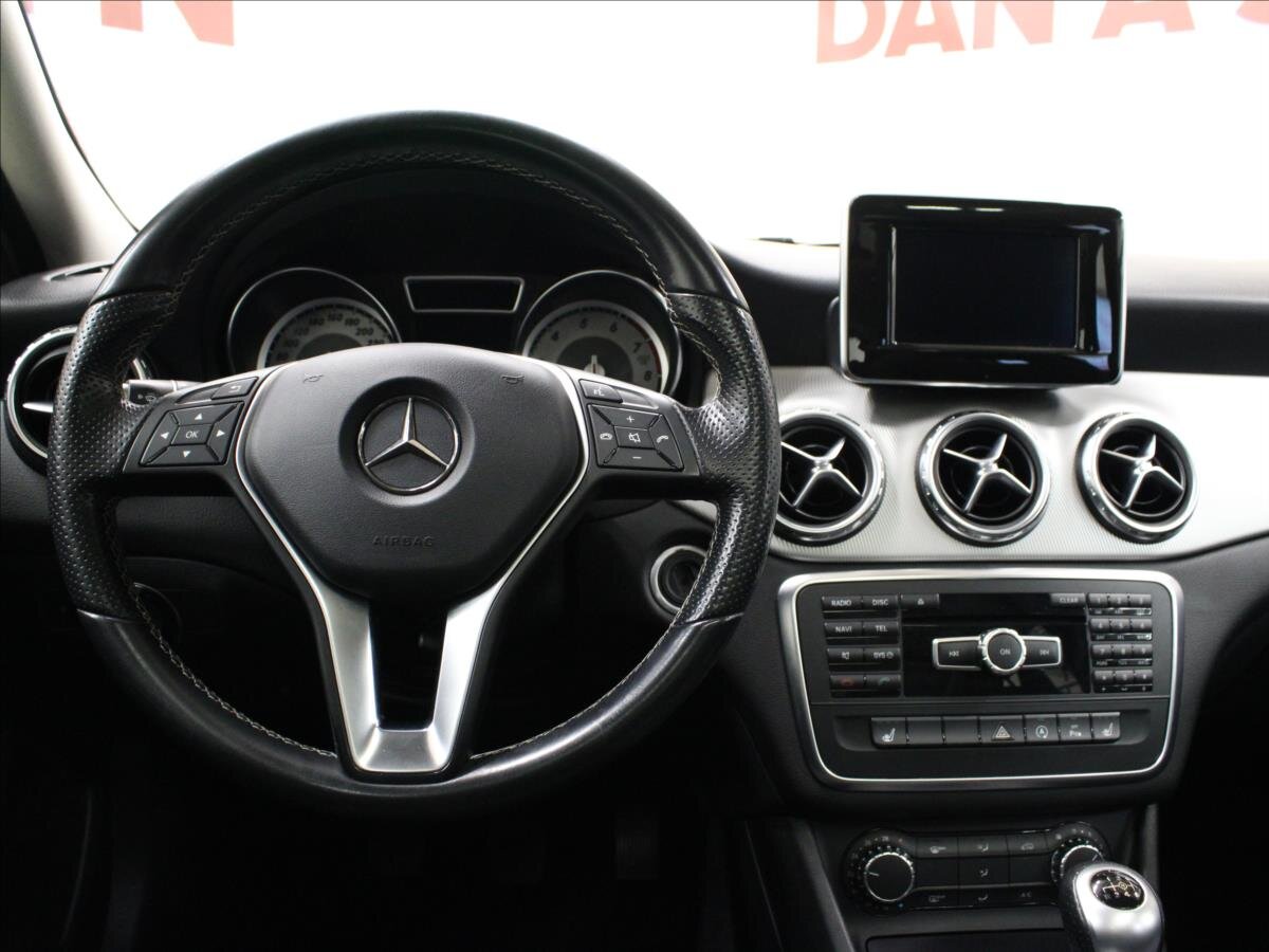 Mercedes-Benz GLA Kombi 1,6 l 90 kw