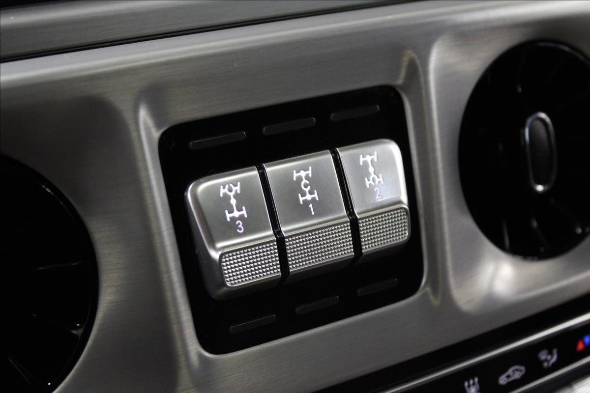 Mercedes-Benz Třídy G SUV / Terénní 2,9 l 210 kw