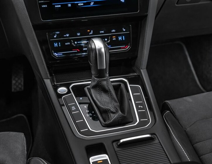 Volkswagen Passat Sedan 1,5 l 110 kw