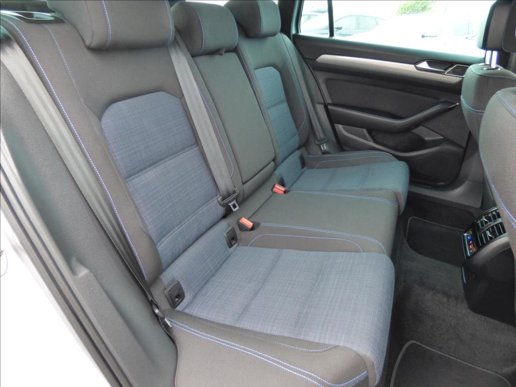 Volkswagen Passat Kombi 1,4 l 115 kw