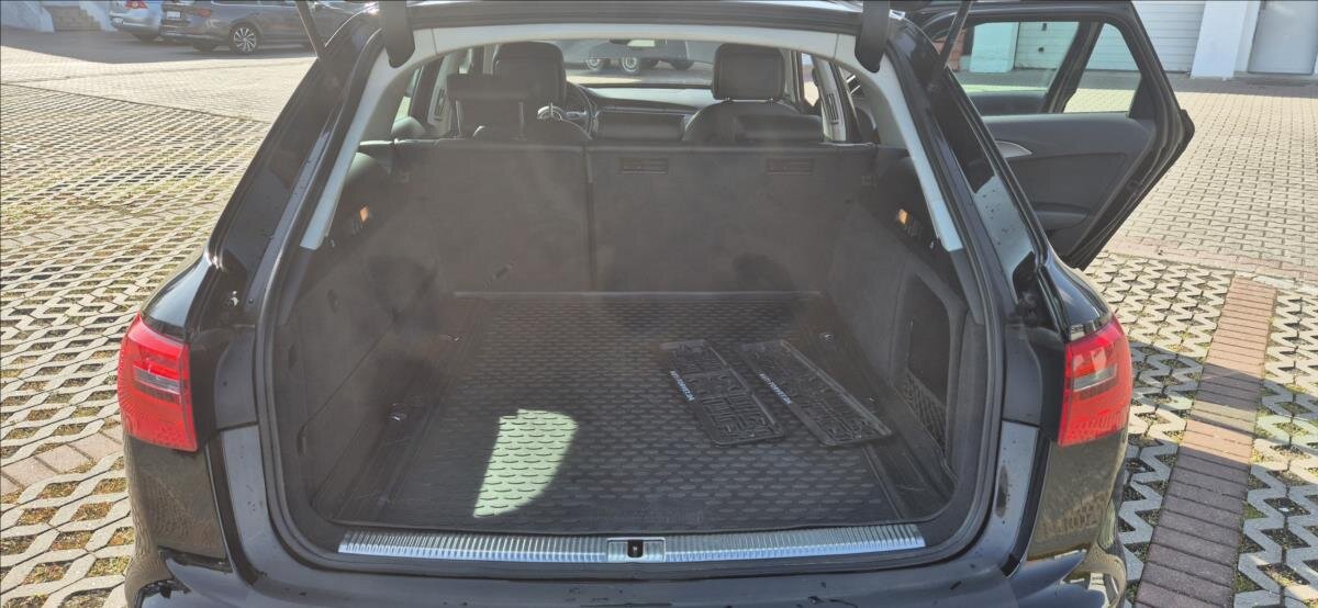 Audi A6 Allroad Kombi 3,0 l 180 kw