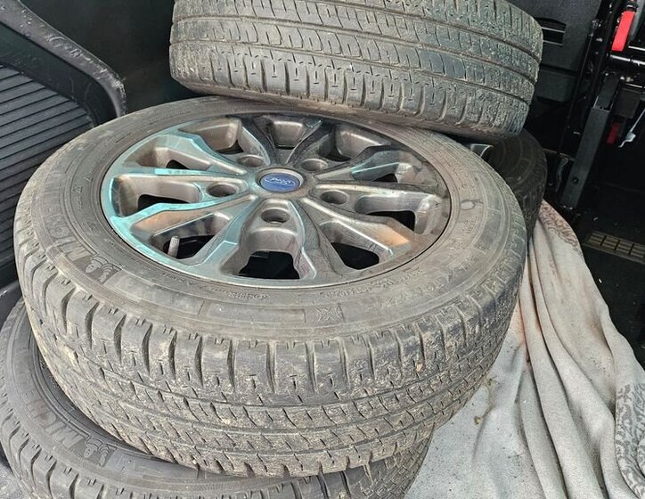 Ford Tourneo Custom VAN-Minibus 2,0 l 96 kw