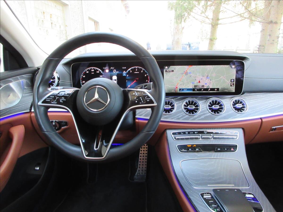 Mercedes-Benz CLS Sedan 3,0 l 270 kw