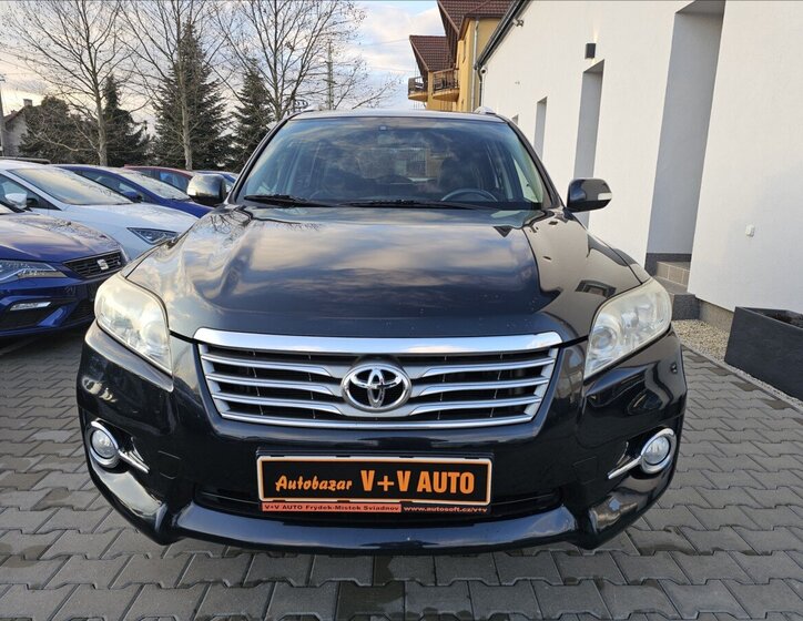 Toyota RAV4 Kombi 2,2 l 110 kw