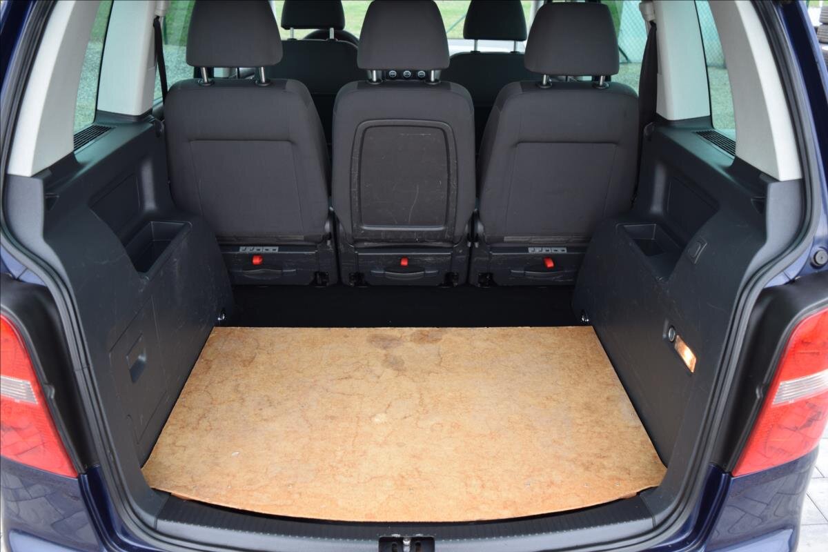 Volkswagen Touran Kombi 1,4 l 103 kw