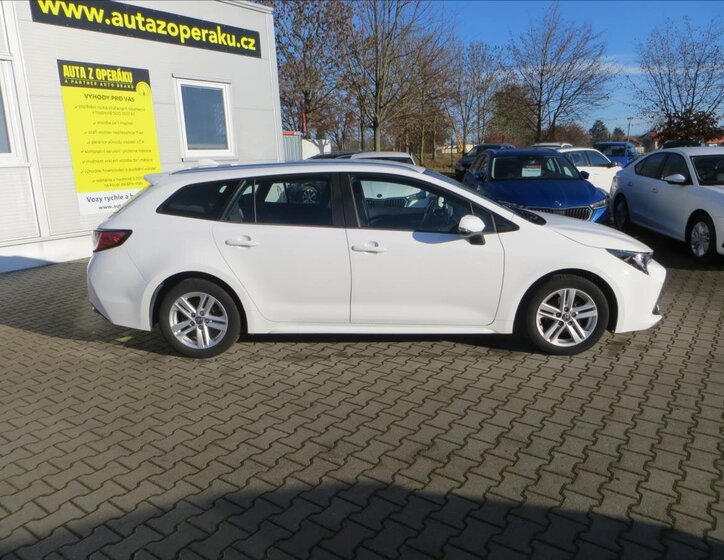 Toyota Corolla Kombi 1,2 l 85 kw