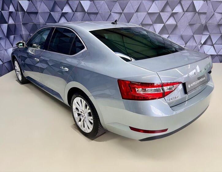 Škoda Superb 5