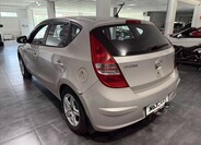 Hyundai i30 4