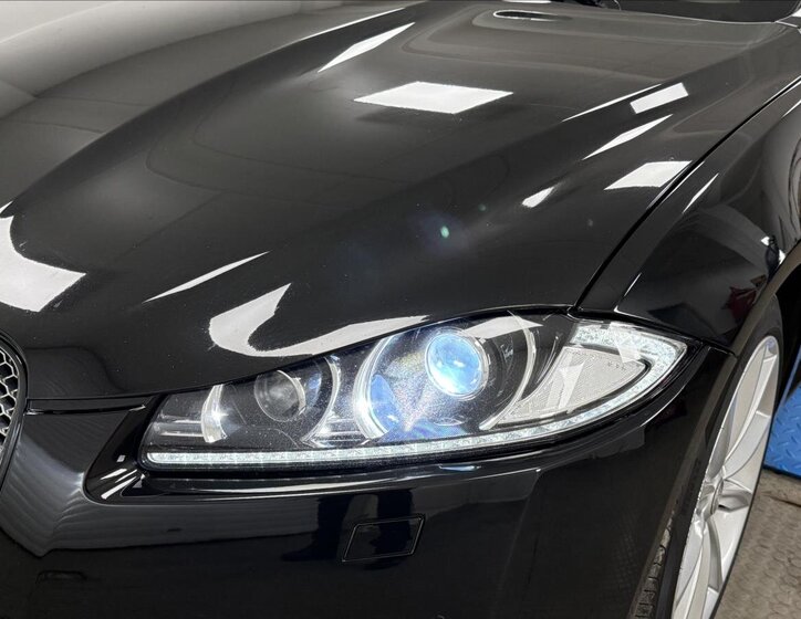 Jaguar XF Kombi 3,0 l 202 kw