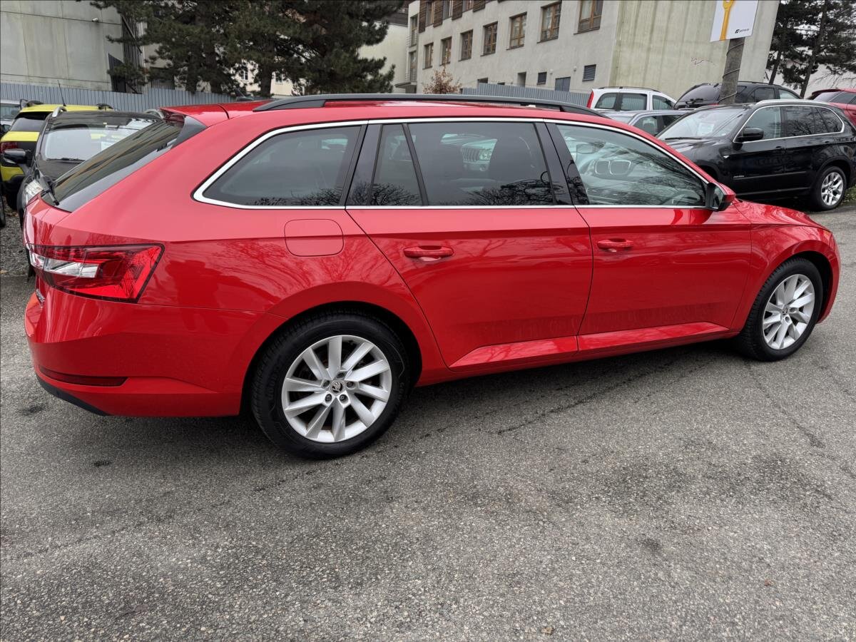 Škoda Superb Kombi 2,0 l 110 kw