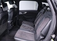 Audi Q7 17