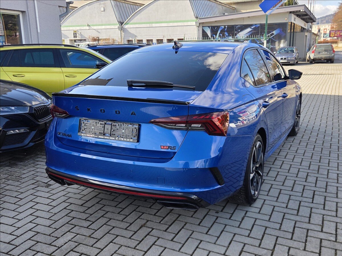 Škoda Octavia Sedan / Limuzína 2,0 l 180 kw