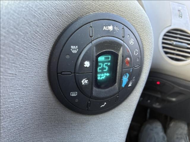 Renault Espace Skříň 2,0 l 120 kw