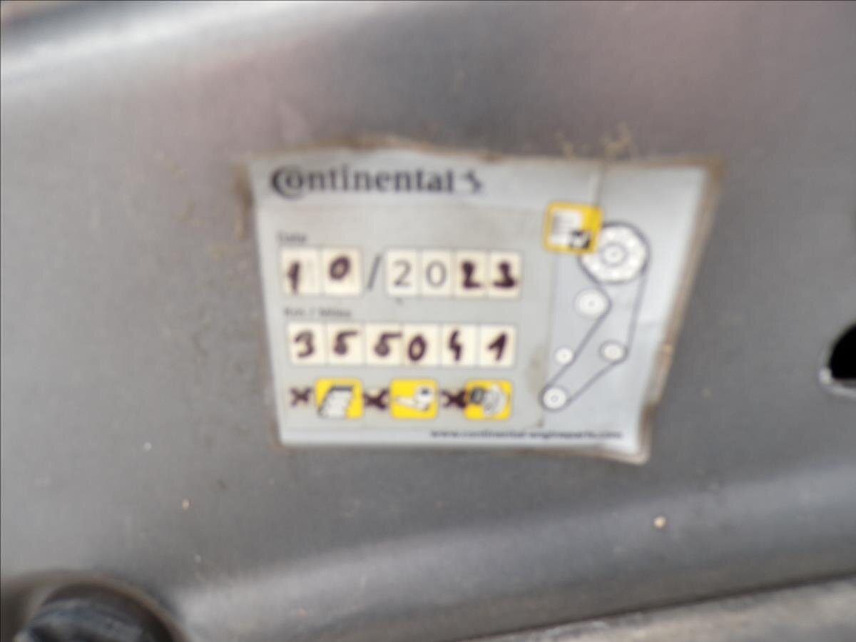 Volkswagen Passat Sedan 2,0 l 103 kw