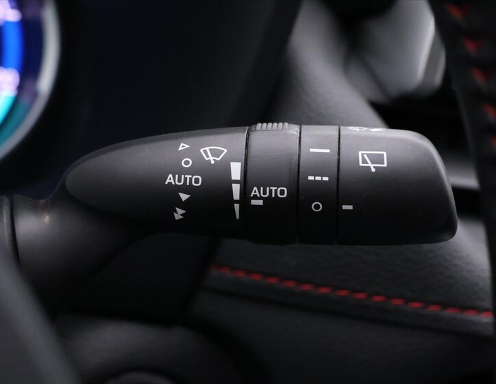 Toyota RAV4 SUV 2,5 l 136 kw