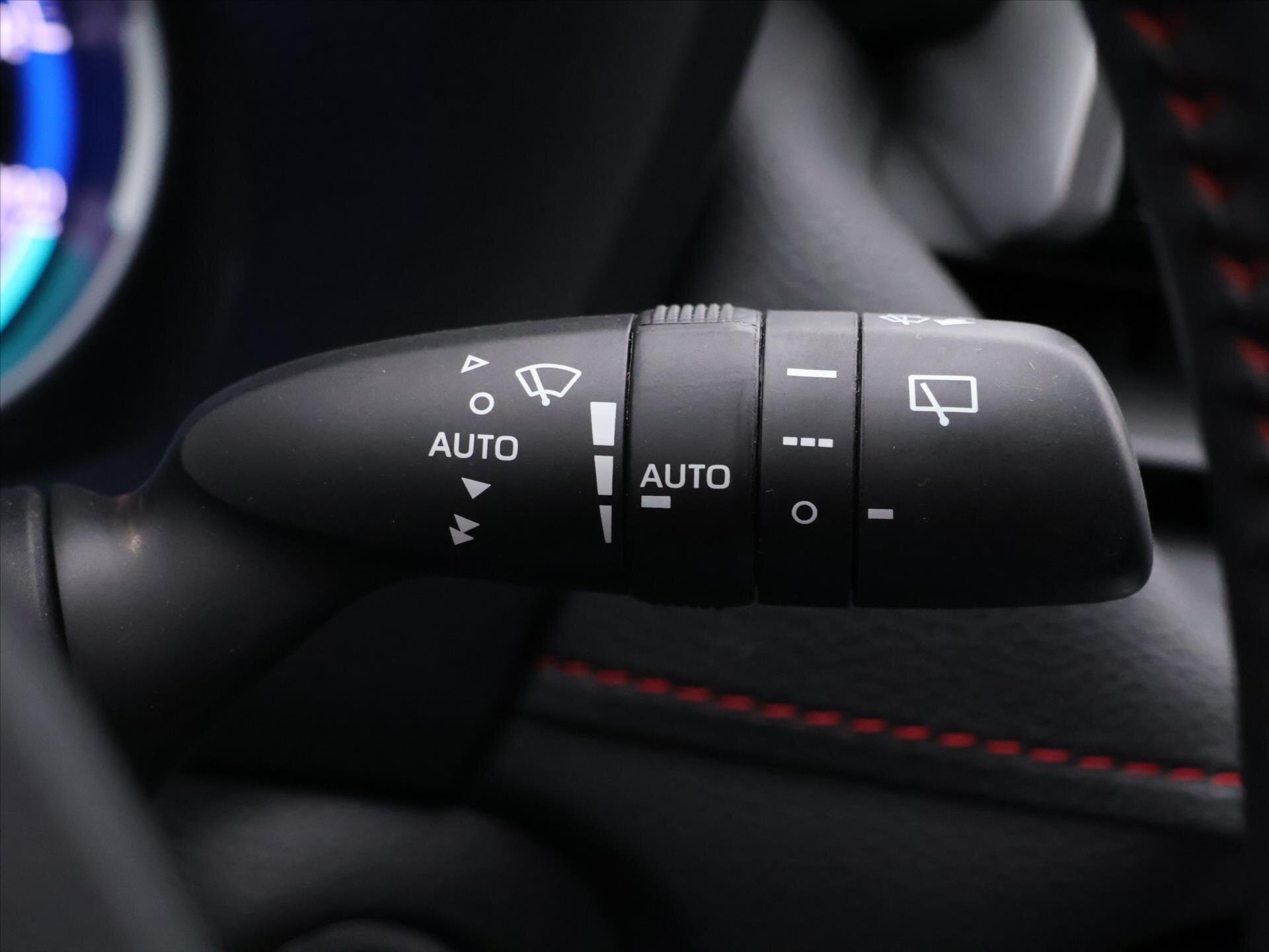 Toyota RAV4 SUV 2,5 l 136 kw