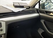 Volkswagen Passat Kombi 1,6 l 88 kw