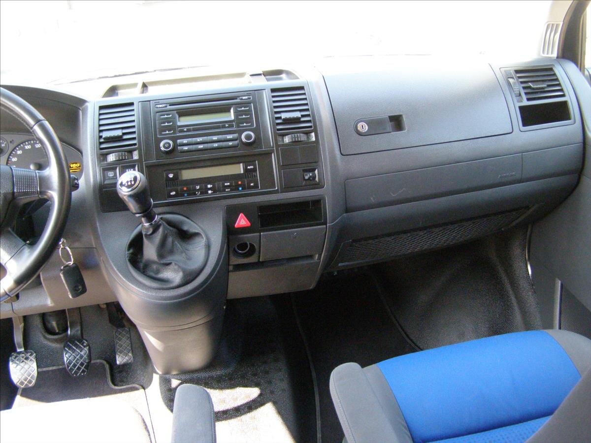 Volkswagen Caravelle