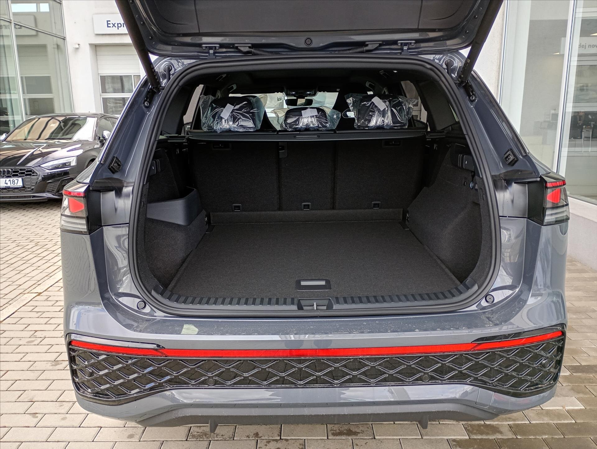 Volkswagen Tayron SUV / Terénní 2,0 l 195 kw