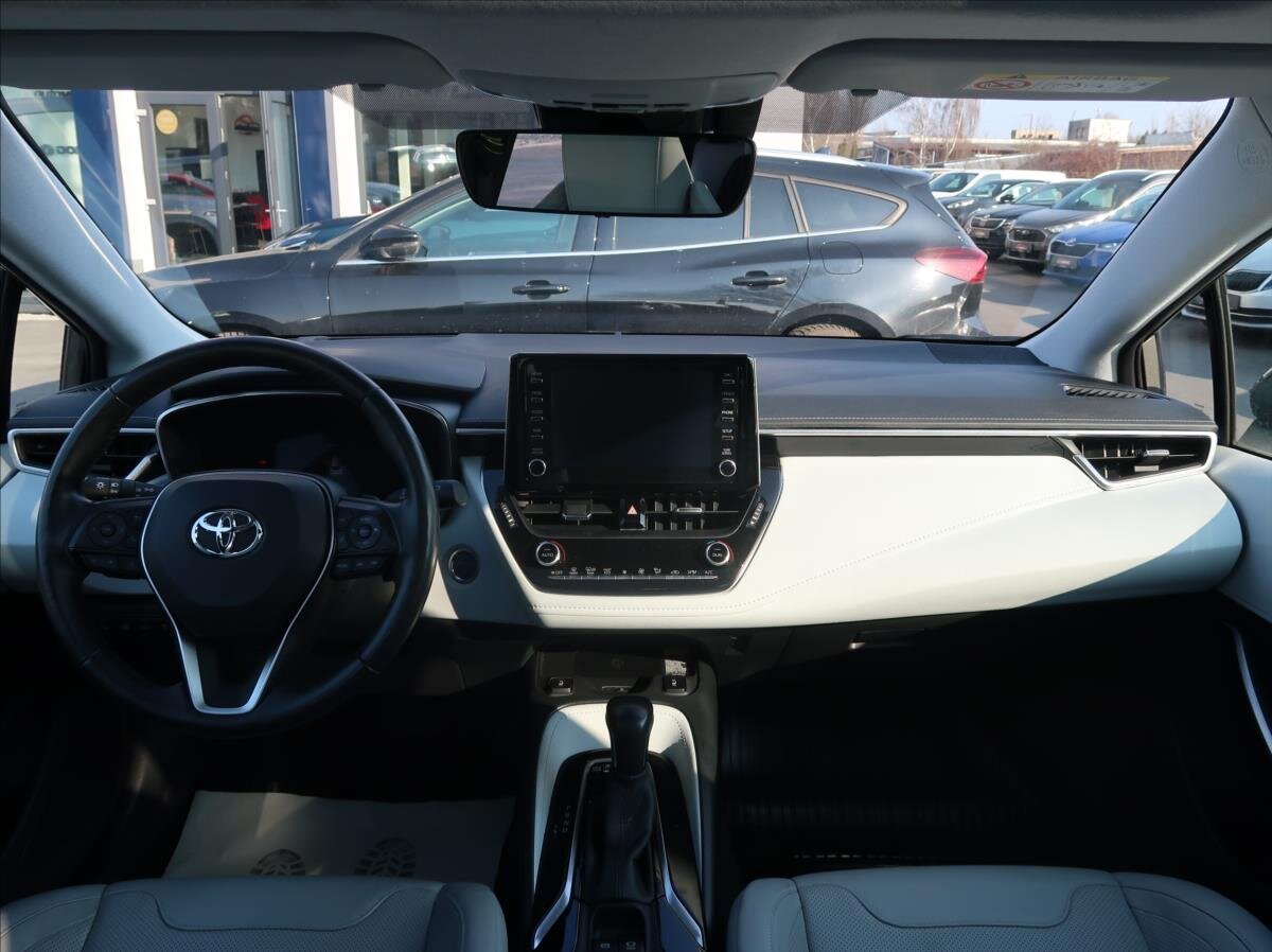 Toyota Corolla Kombi 2,0 l 132 kw