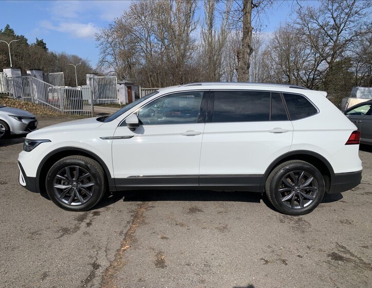 Volkswagen Tiguan Allspace SUV / Terénní 2,0 l 110 kw