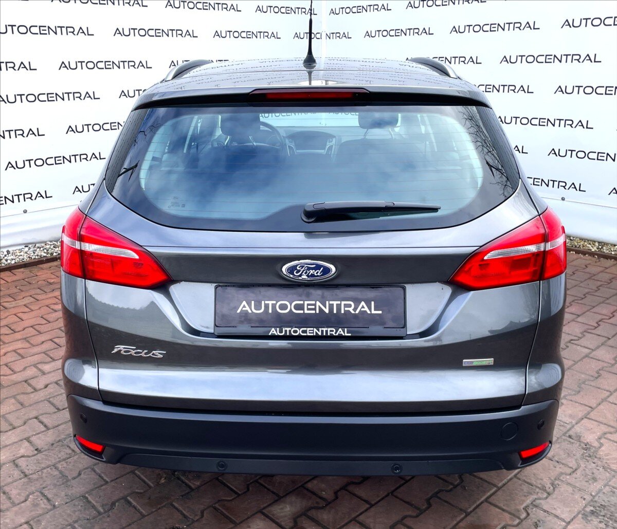 Ford Focus Kombi 999,0 92 kw