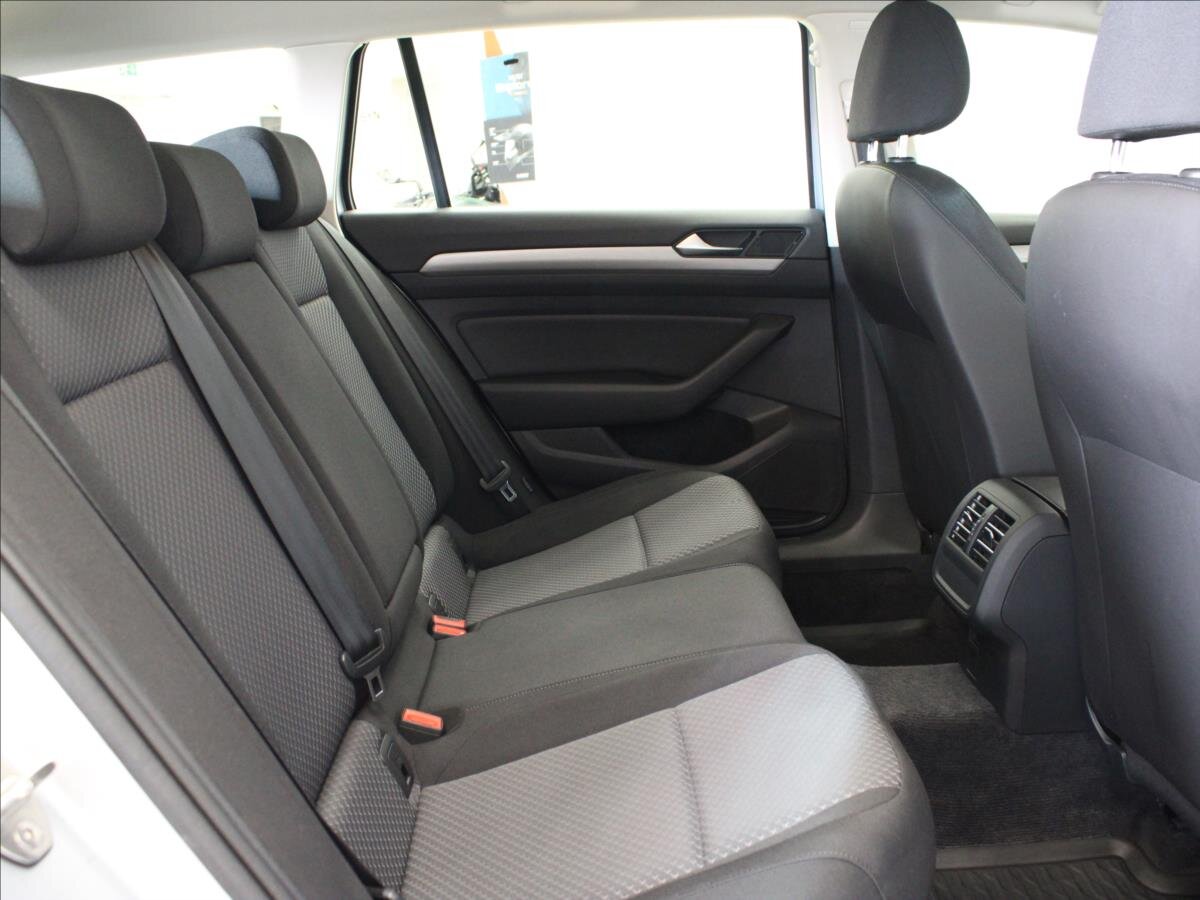 Volkswagen Passat Kombi 2,0 l 110 kw