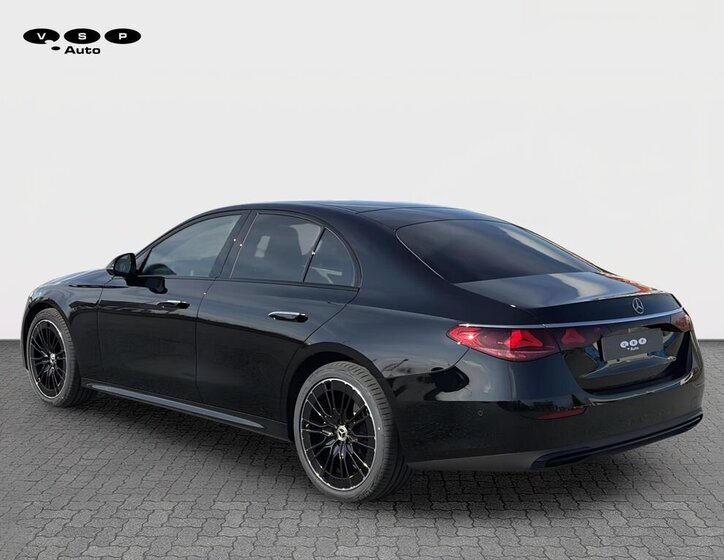 Mercedes-Benz Třídy E Sedan / Limuzína 2,0 l 145 kw