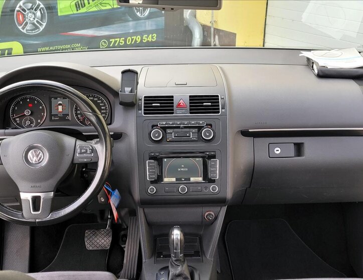 Volkswagen Touran 34