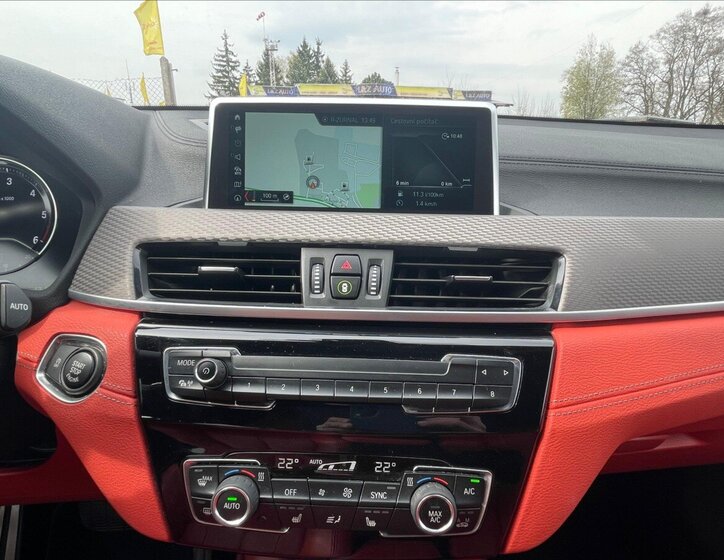 BMW X2 SUV / Terénní 2,0 l 140 kw