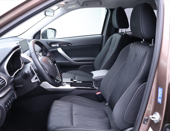 Mitsubishi Eclipse Cross SUV 1,5 l 120 kw