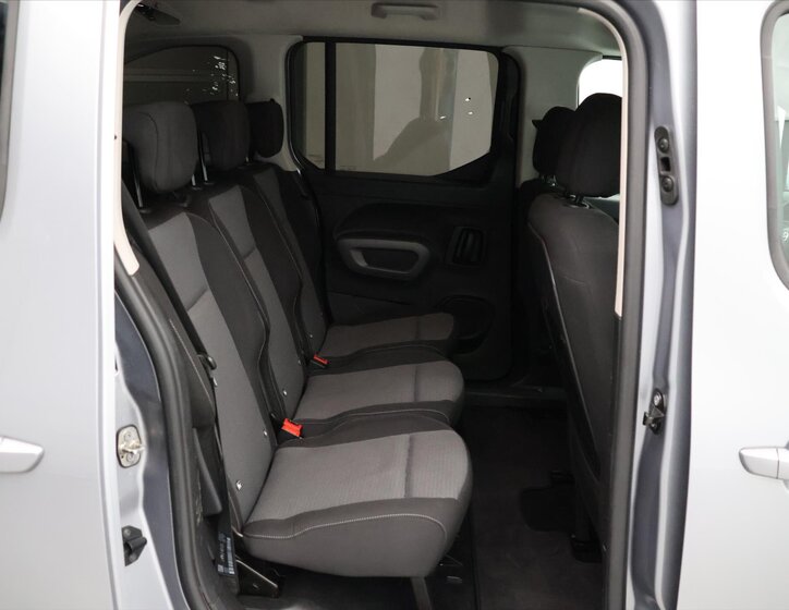 Toyota ProAce MPV 1,5 l 96 kw