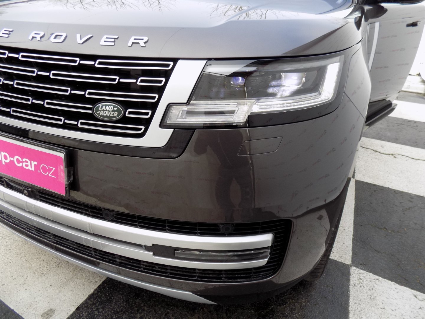 Land Rover Range Rover SUV 4,4 l 390 kw