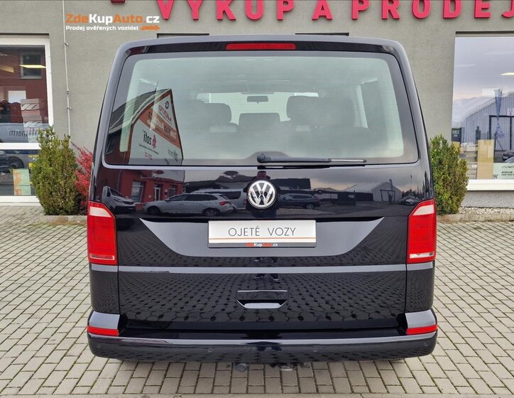 Volkswagen Multivan 9