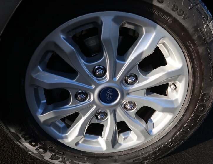 Ford Tourneo Custom MPV 2,0 l 96 kw