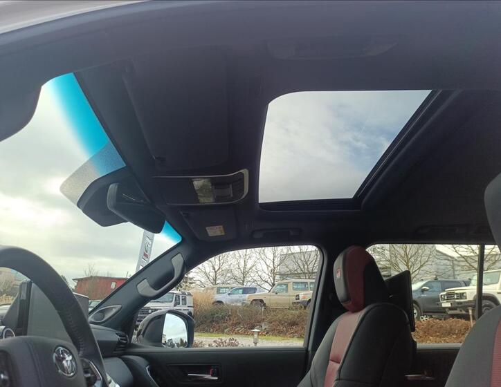 Toyota Land Cruiser 23