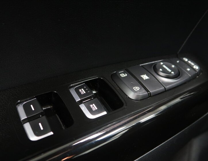 KIA Sportage SUV 1,6 l 97 kw